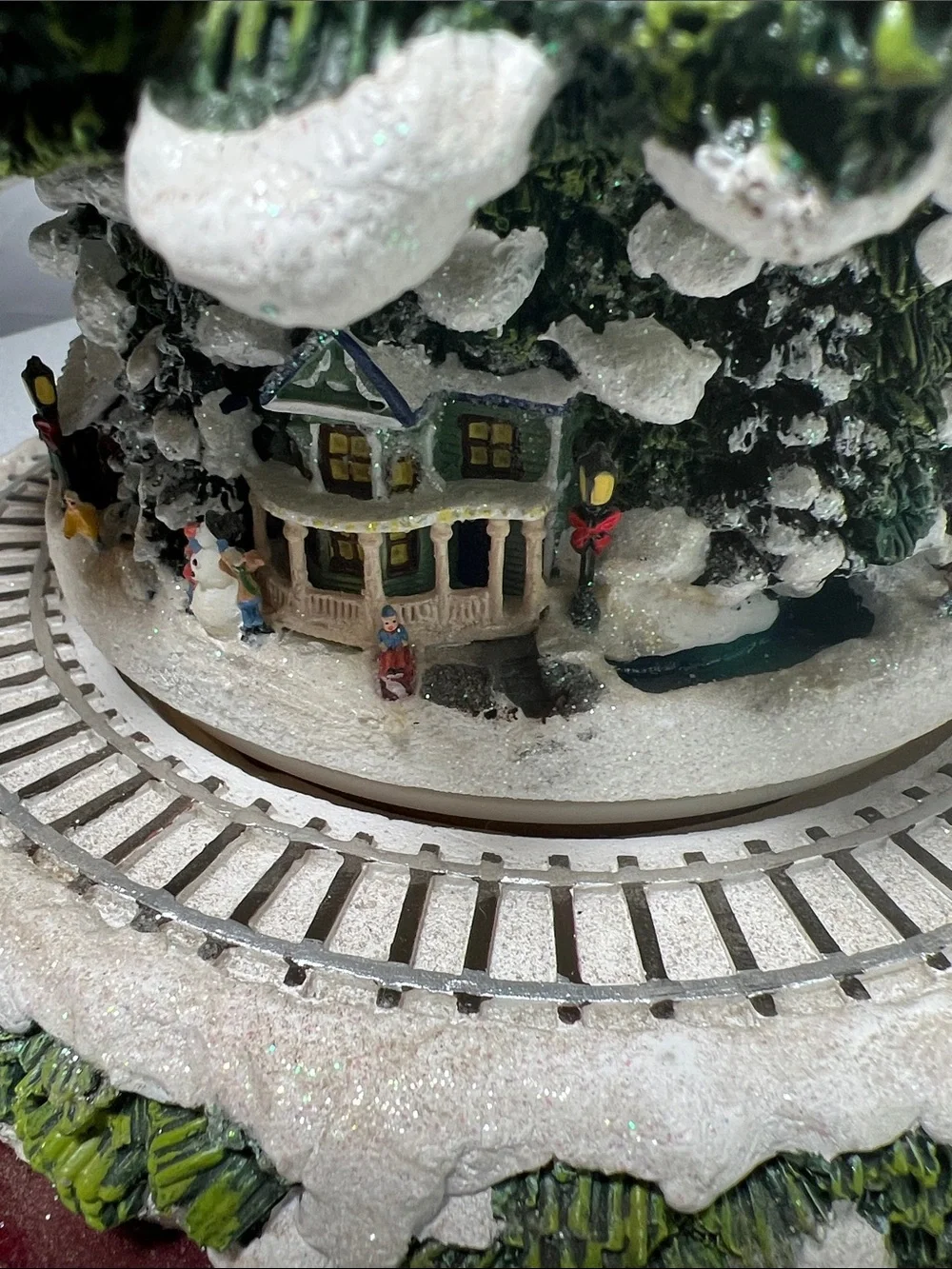 Hawthorne Village Thomas Kinkade Wonderland Express Christmas Tree - Train Music